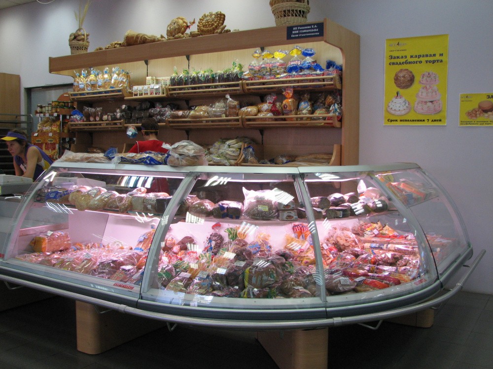 Поставка торгового и холодильного оборудования для магазина-пекарни в Чертаново (Москва)