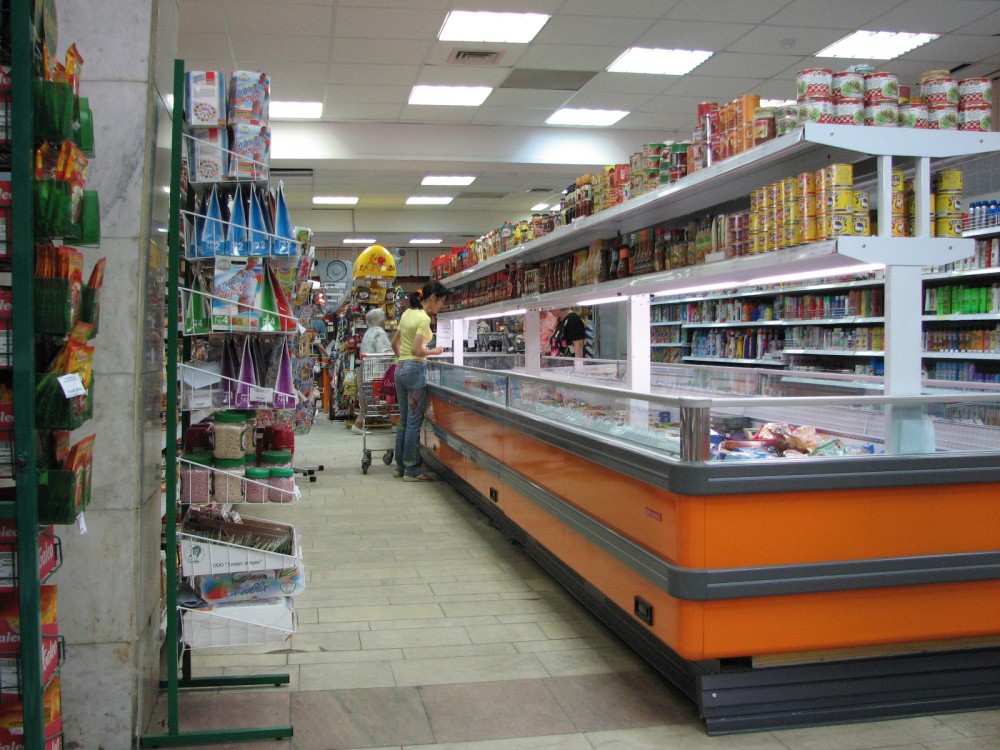 Оснащение магазина “Солнечный” холодильным оборудованием